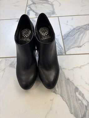 Vince Camuto Black Leather Ankle Booties